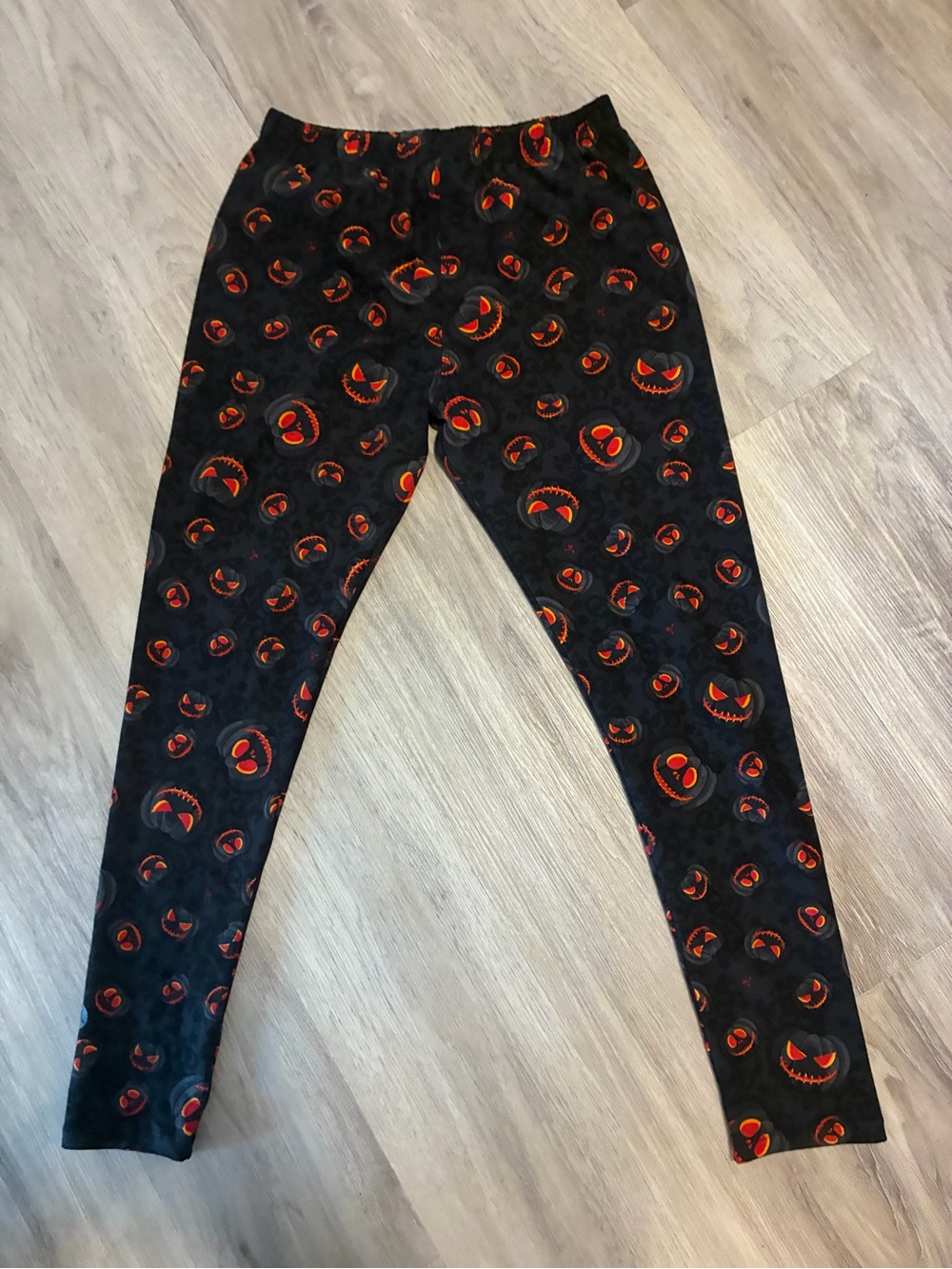 Sweetlegs Women’s Black Halloween Pumpkin Face Leggings